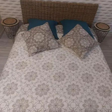 Gite Au Coeur Des Chateaux Monteaux Extérieur photo